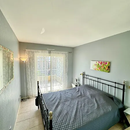 2 Pieces Proche Golden